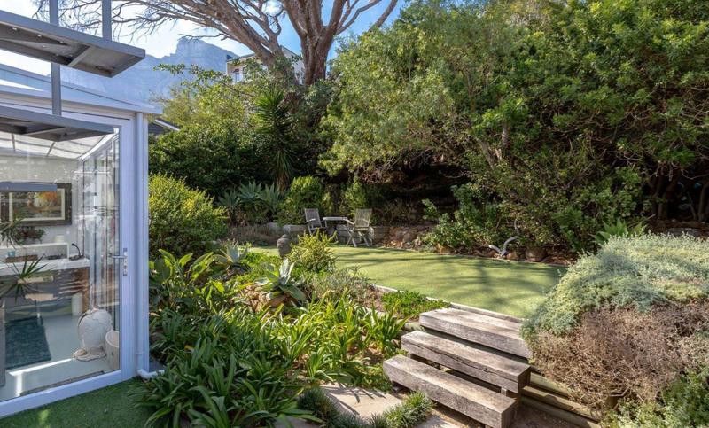 6 Bedroom Property for Sale in Camps Bay Western Cape